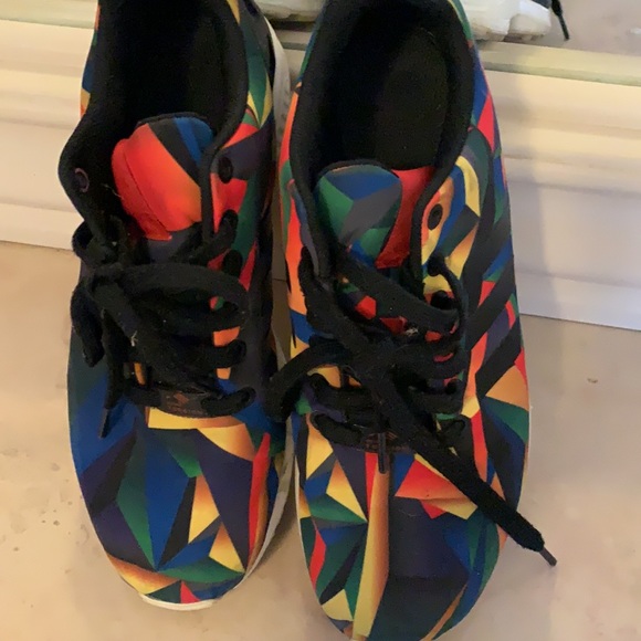 Adidas - Picture 3 of 3